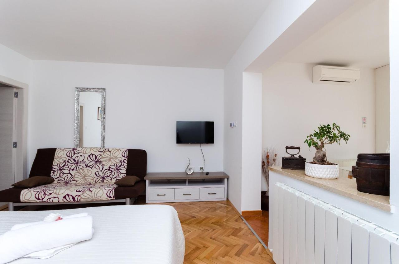 Apartment Zdenko Rovinj Buitenkant foto