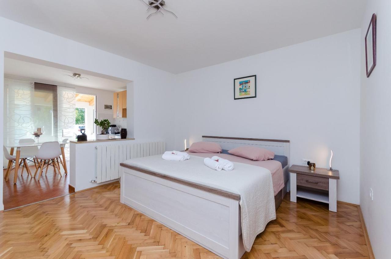 Apartment Zdenko Rovinj Buitenkant foto