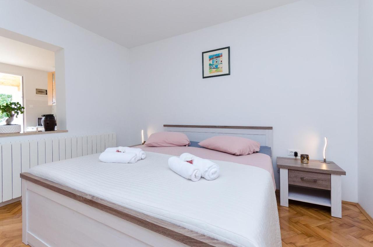 Apartment Zdenko Rovinj Buitenkant foto
