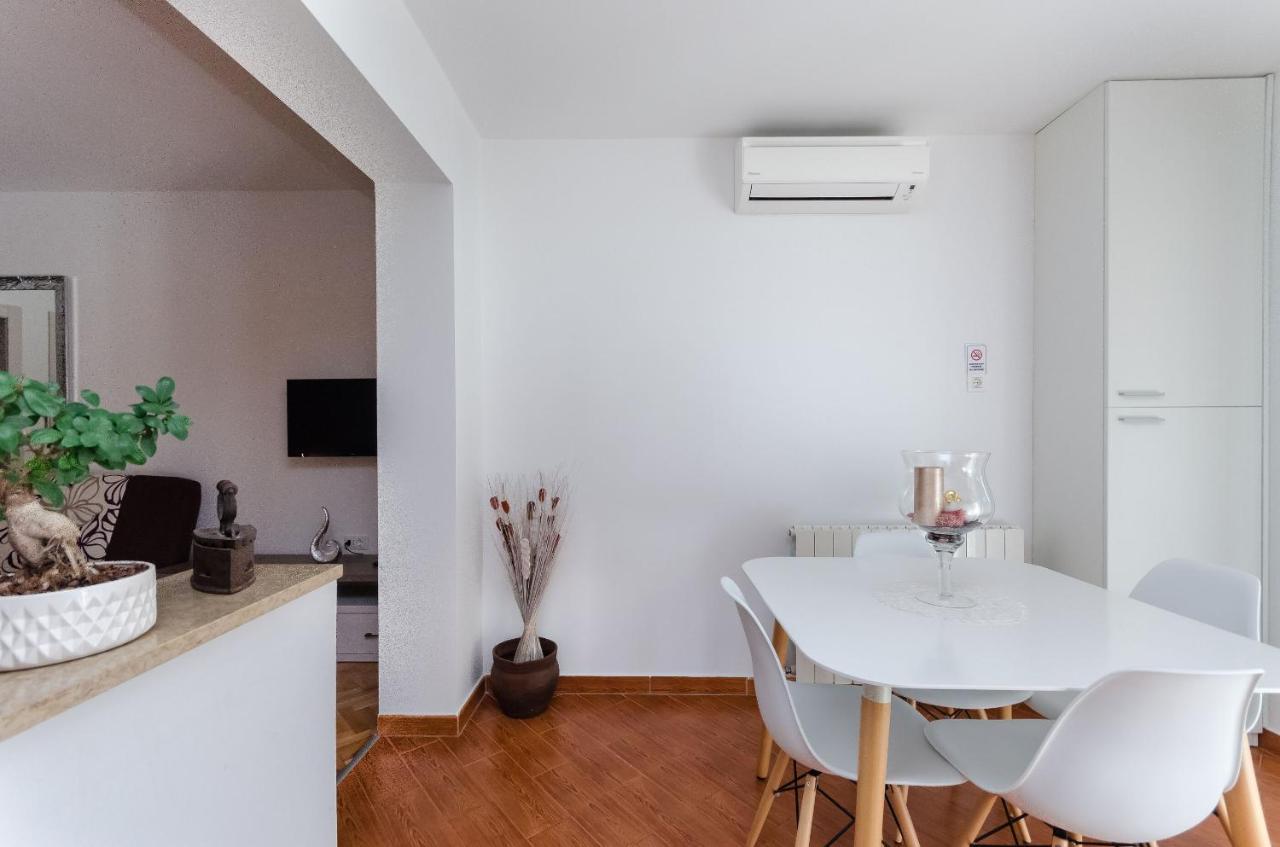 Apartment Zdenko Rovinj Buitenkant foto